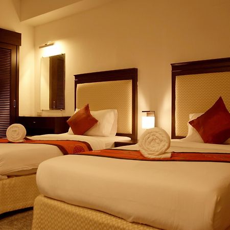 Washington Residence Phuket Bagian luar foto
